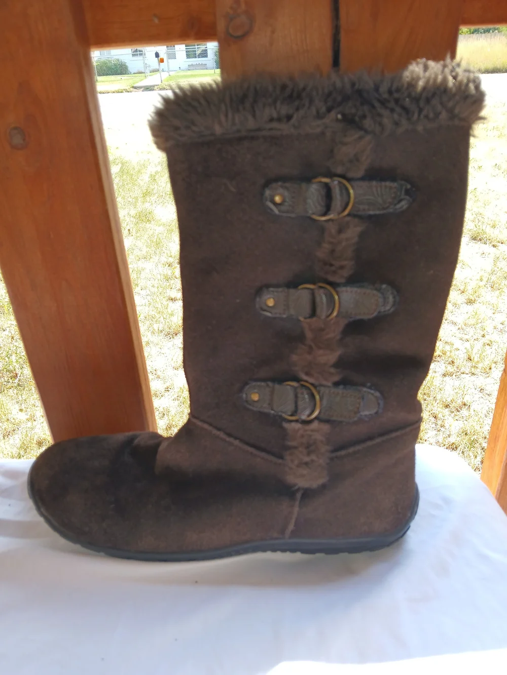 Eddie Bauer Dark Brown Suede Faux-Fur Trim Winter Boots